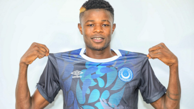الأهلي يكشف موقفه من التعاقد مع لاعب الهلال السوداني