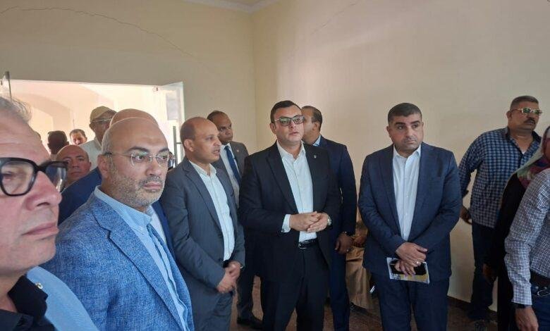 وزير الإسكان يزور المركز التكنولوجي لخدمة المواطنين في مدينة بدر