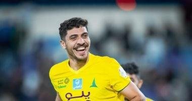 محمد شريف يقدم عرض العودة والأهلي يؤكد عدم ضمه بعد المونديال