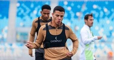 محمد شحاتة لاعب الزمالك يستعد للاحتفال بزفافه غداً