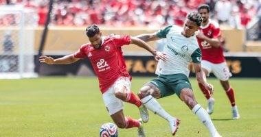 هدف عكسي من رأسية وسام أبو علي يمنح بالميراس التقدم على الأهلي