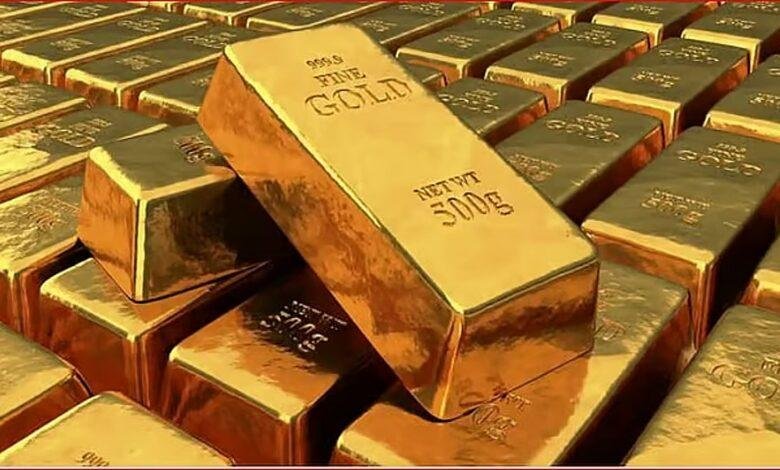 أسعار الذهب إلى أدنى مستوياتها في أكثر من شهر