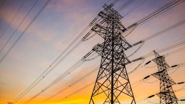 استخدام الطاقة المتجددة 42% عام 2030