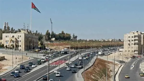 الأردن يقرر خفض الضرائب على المركبات ضمن حزمة إصلاح هيكلي