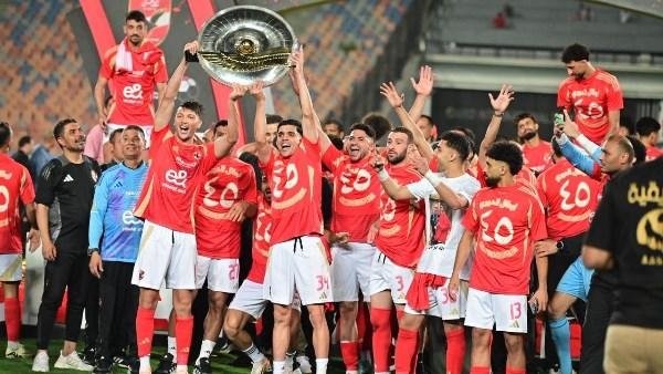 الأهلي يسعى لضم 3 صفقات بعد المونديال