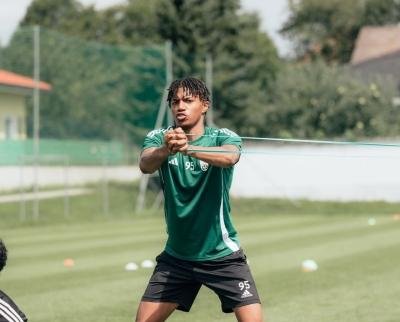 الأهلي يفتح ملف تجديد أيمن فلاتة