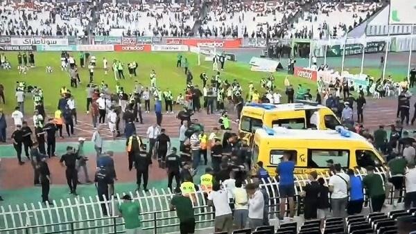 الأهلي يقدم التعازي إلى نادي مولودية الجزائر وجماهيره في وفاة مشجعي الفريق