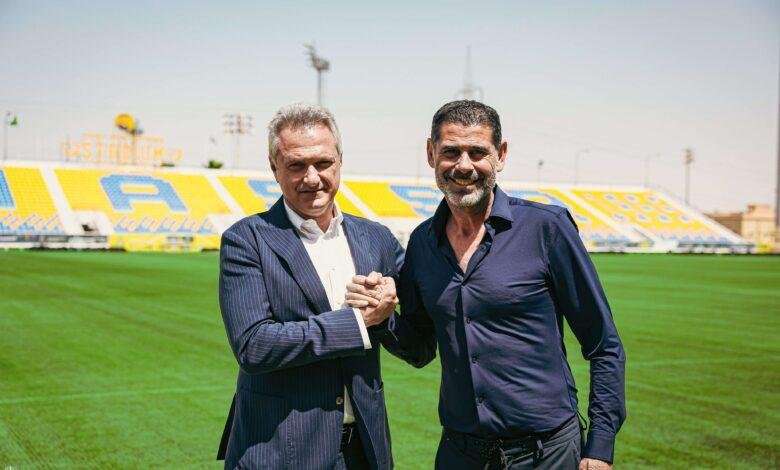 الإسباني هييرو يقترب من الرحيل عن النصر في الموسم المقبل