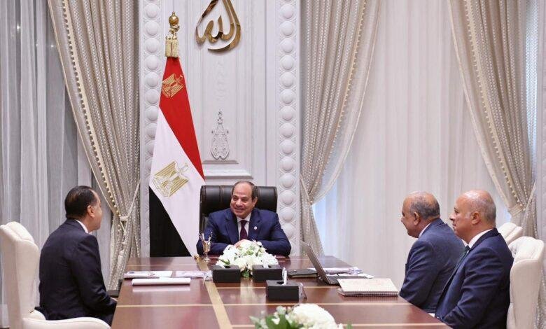 الرئيس السيسي يشدد على ضرورة توطين الصناعات المرتبطة بمشروعات الطاقة المتجددة