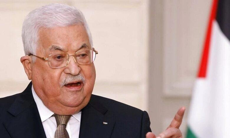 الرئيس الفلسطيني يجري تعديلًا وزاريًا على الحكومة