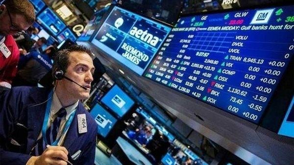 الرسوم الجمركية والدين العام في المقدمة.. 5 مخاطر أمام سوق الأسهم الأمريكية خلال النصف الثاني من 2025