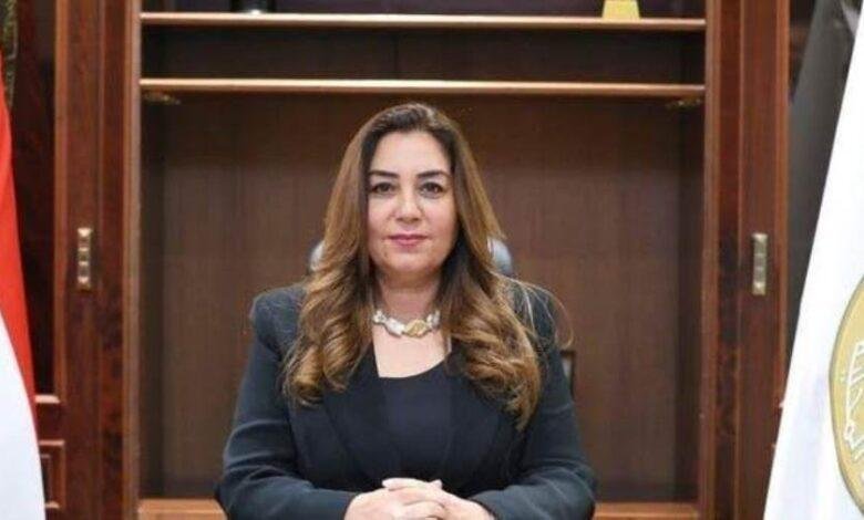 "القومي للمرأة" يهنئ وزيرة التنمية المحلية لحصولها على جائزة "الإنجاز الوطني 2024"