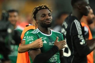 الوجهة الأقرب لماكسيمان لاعب الأهلي