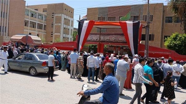 اليوم.. طلاب الثانوية العامة "النظام الجديد والقديم" يؤدون امتحاني الفيزياء والتاريخ