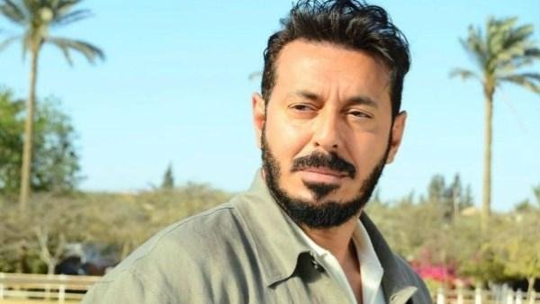 بعد عملية والده.. مصطفى شعبان يوجه رسالة لوزارة الصحة