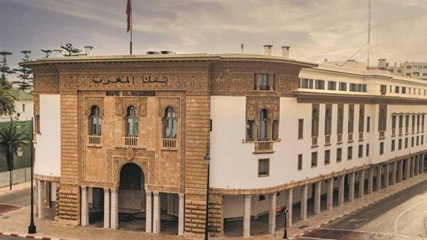 توقعات متباينة لأسعار الفائدة في المغرب وسط كبح التضخم وتداعيات الحرب