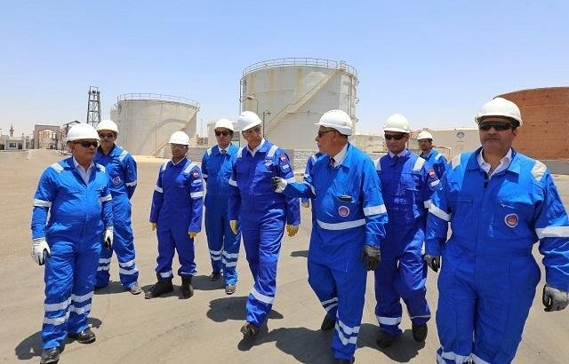 جولة ميدانية لمتابعة منظومة الشحن والتوزيع البترولي في السويس