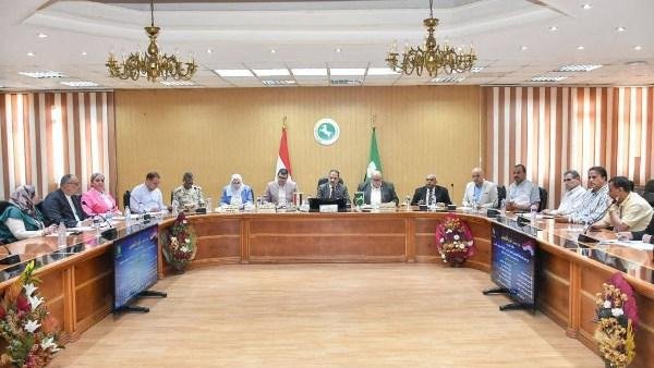 خدمة المواطن وتلبية احتياجاته في مقدمة أولوياتنا التنفيذية