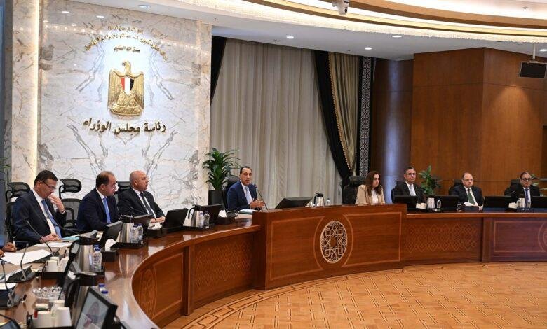 رئيس الوزراء يترأس اجتماع اللجنة العليا لضبط الأسواق وأسعار السلع