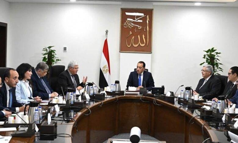 رئيس الوزراء يستعرض النتائج الخاصة بالتعاون بين "أكسفورد" ومستشفى 500500 لتطوير العلاج الجيني للسرطان
