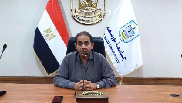 رئيس جامعة بورسعيد يجتمع باللجنة التنسيقية العليا للتصنيف