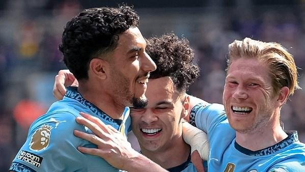 رابطة الدوري الإنجليزي تُغرّم مانشستر سيتي بسبب تأخيرات متكررة في انطلاق المباريات
