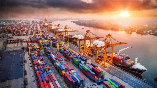 ربع مليار دولار في يوم واحد.. ايه اللي بيحصل في اقتصادية قناة السويس