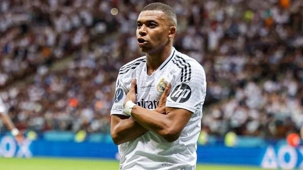 ريال مدريد يكشف عن تطورات جديدة في اصابة مبابي