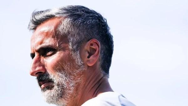 ريبييرو يطالب لاعبي الأهلي بالتركيز قبل مباراة بورتو