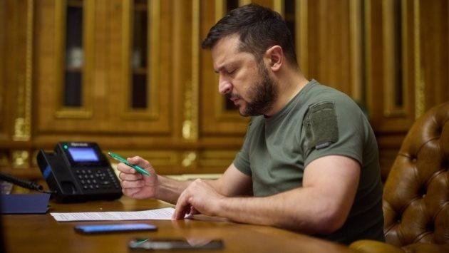 زيلينسكي يدعو لتشديد العقوبات على روسيا بسبب إيران