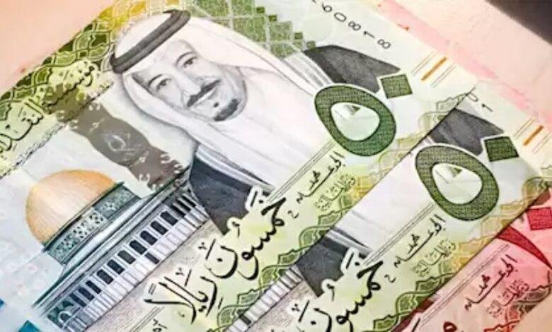 سعر الريال مقابل الدولار والعملات الأجنبية اليوم الخميس 1-1-1447