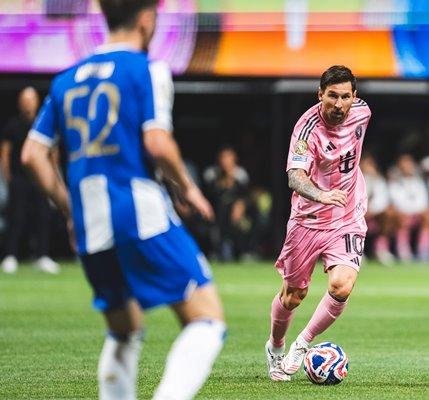 شاهد .. ميسى يبدع ويتقدم بالهدف الثانى لانتر ميامى أمام بورتو