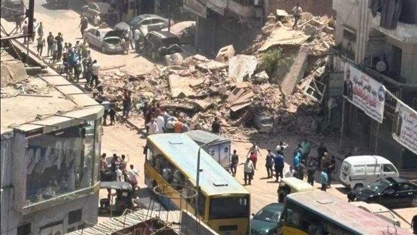 صور| انهيار عقار مكون من 3 طوابق في شبرا بالقاهرة
