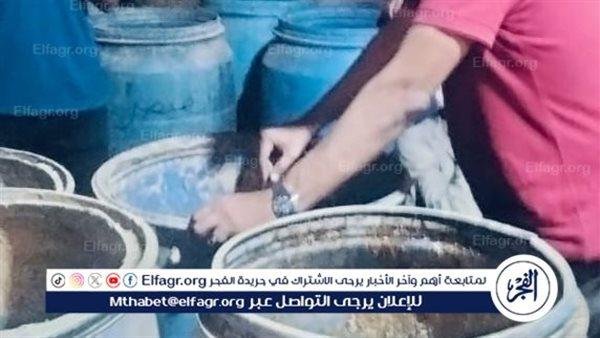 ضبط 14 طن سردين فاسد وإعدام 125 كيلو أغذية فاسدة في حملة رقابية ببني سويف
