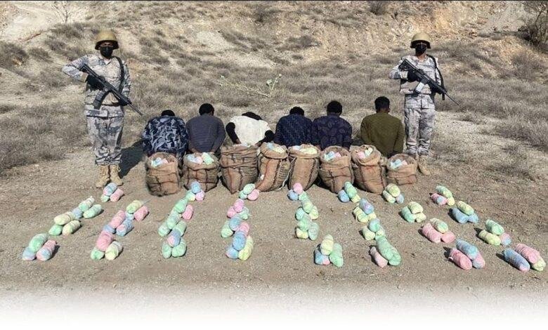 ضبط 6 مخالفين لنظام أمن الحدود لتهريبهم 120 كيلوجرامًا من القات بجازان