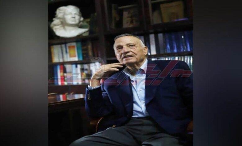 عاجل..رحيل عميد روزاليوسف والصحافة العسكرية الكاتب القدير محمد عبدالمنعم