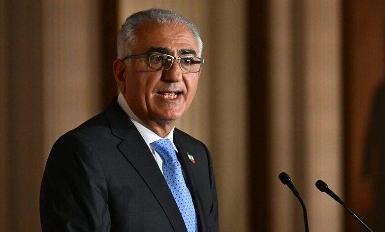 «فوكس نيوز»: نجل شاه إيران يبحث مع الكونجرس الأمريكي سيناريوهات ما بعد سقوط النظام الإيراني