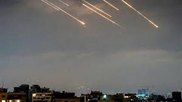 قررنا نقل موظفي السفارة مؤقتا من طهران