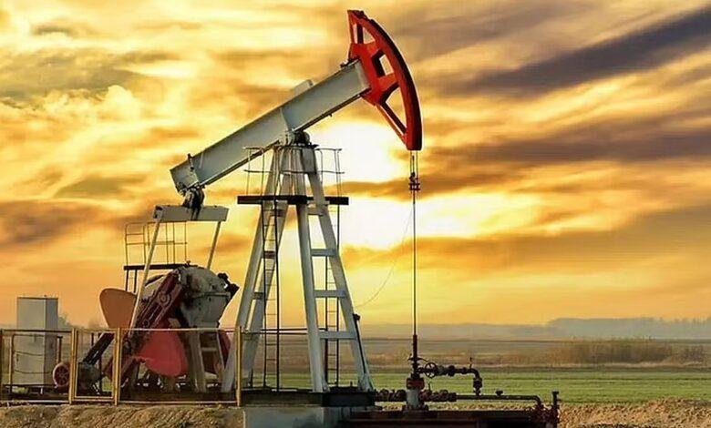 قفزة بأسعار النفط بعد الضربات الأمريكية على إيران