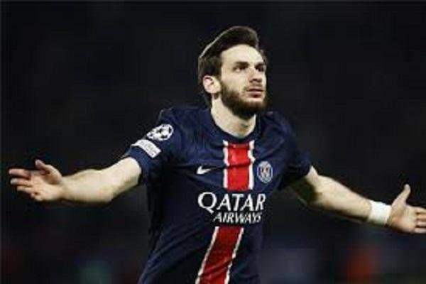 كفاراتسيخيليا يقود هجوم باريس أمام بوتافوجو البرازيلي