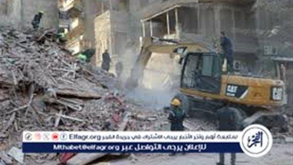 كوم تراب وأرواح تحت الأنقاض.. النيابة تحقق في حادث انهيار عقارين بحدائق القبة