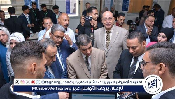 محافظ أسيوط ورئيس الجامعة التكنولوجية يشهدان افتتاح معرض مشروعات تخرج الفرقة الثانية