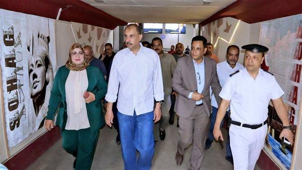 " محافظ سوهاج" يتفقد اعمال الهوية البصرية وطرح جراح للسيارات أعلى نفق العروبة