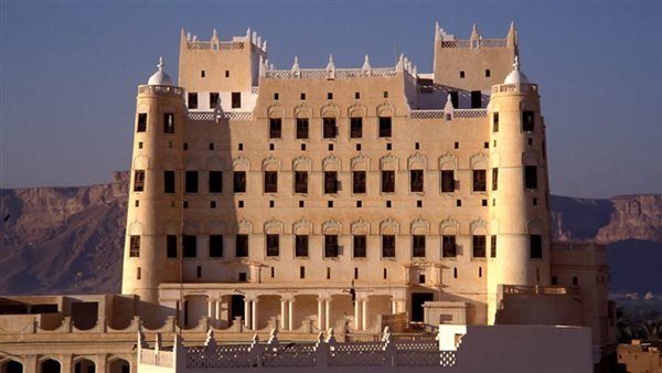 مشروع ترميم شامل يعيد الحياة لرمز حضاري في اليمن