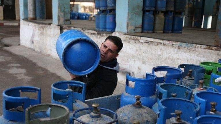مصادرة 236 اسطوانة غاز منزلي مدعم في حملات تموينية بالغربية