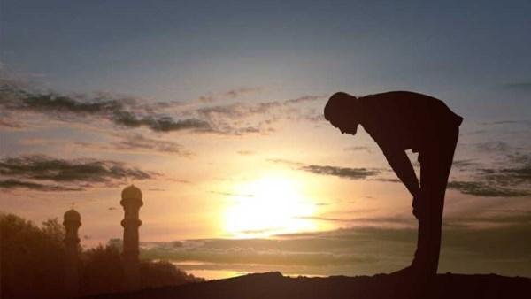 هل يؤثر نسيان تسبيح الركوع على صحة الصلاة؟.. أمين الفتوى يجيب