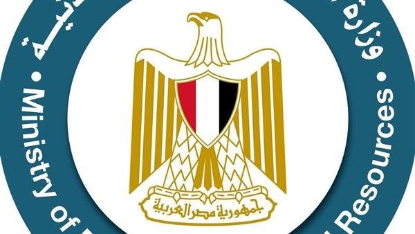 وزارة البترول: انهيار حفار بحري متقادم في رأس غارب بخليج السويس