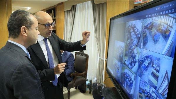 وزير التعليم يتابع غرفة العمليات المركزية لامتحان مادة اللغة العربية لطلاب الثانوية العامة