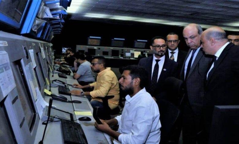 وزير الطيران: المراقبون الجويون المصريون واجهوا التحديات بكفاءة واحترافية
