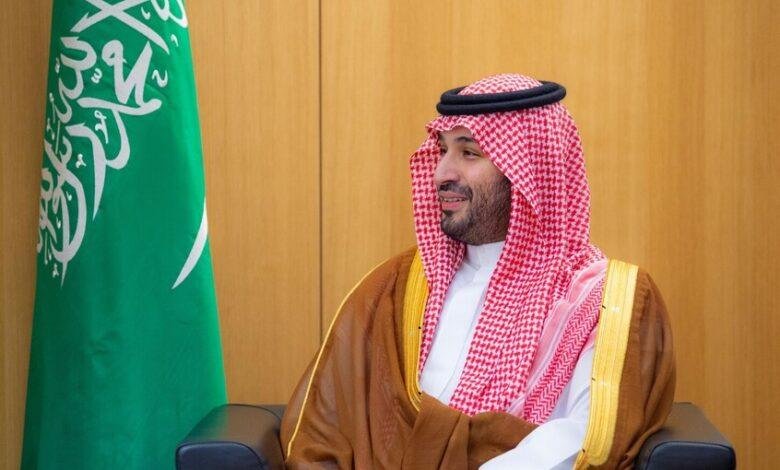 ولي العهد السعودي يتلقى اتصالا من ماكرون لبحث الاستهداف الأمريكي لإيران
